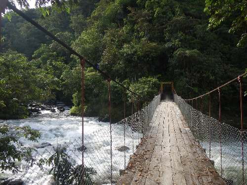 GOREHCO aprueba expediente de S/56.5 millones para culminar puente Tingo María-Castillo Grande