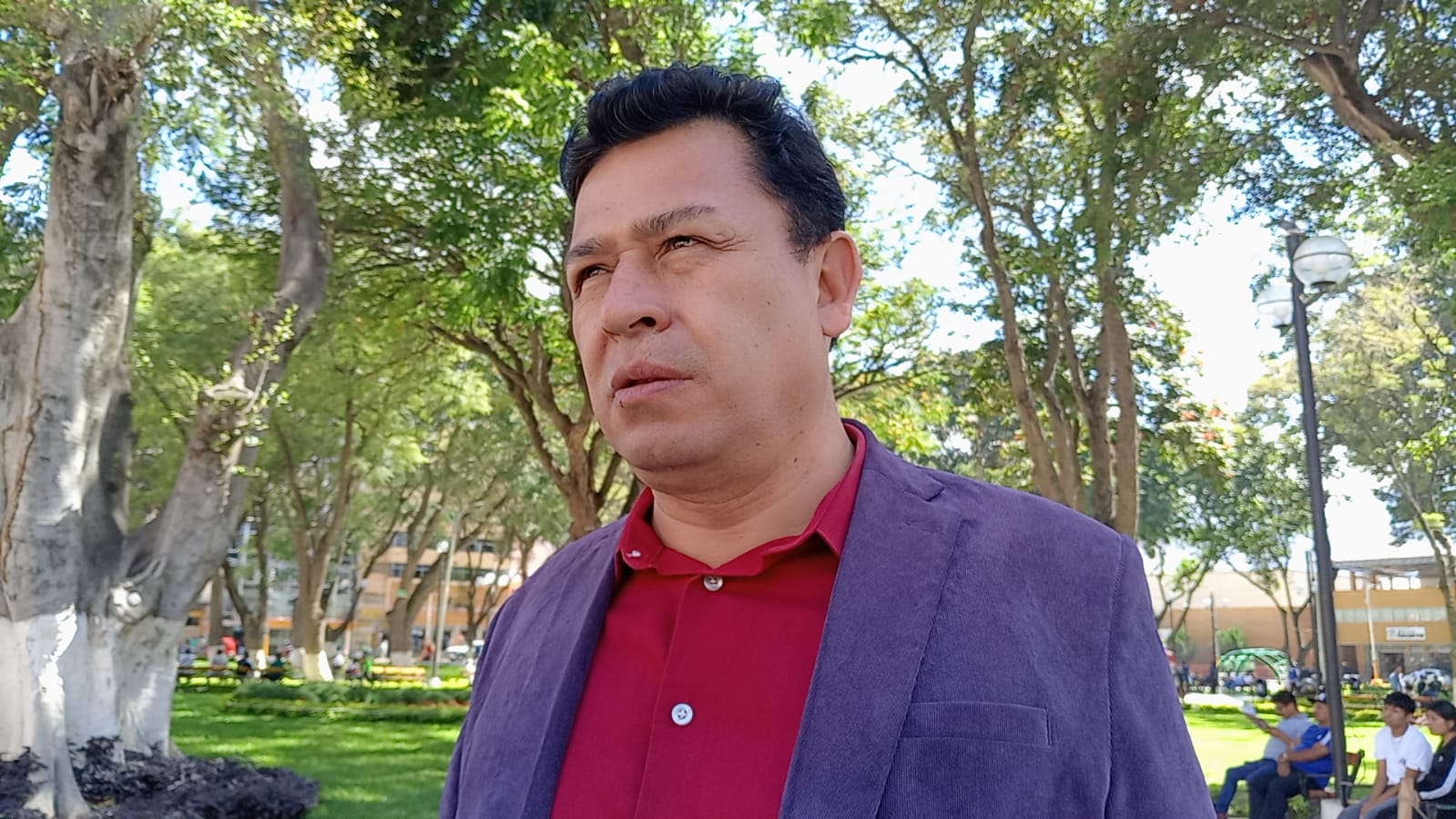 Rodolfo Espinoza pide revisar experiencia y propuestas antes de votar en octubre
