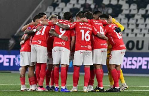 Cienciano resiste y avanza en Sudamericana