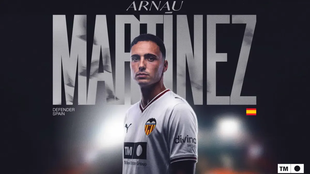 Oficial: Arnau Martínez ficha por el Valencia hasta 2031