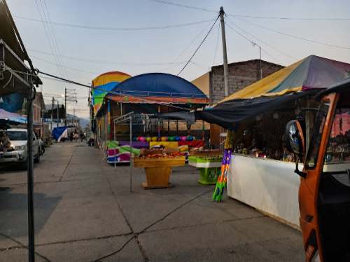 Juegos vuelven a ocupar vía despejada para evacuar la feria de Viña del Río