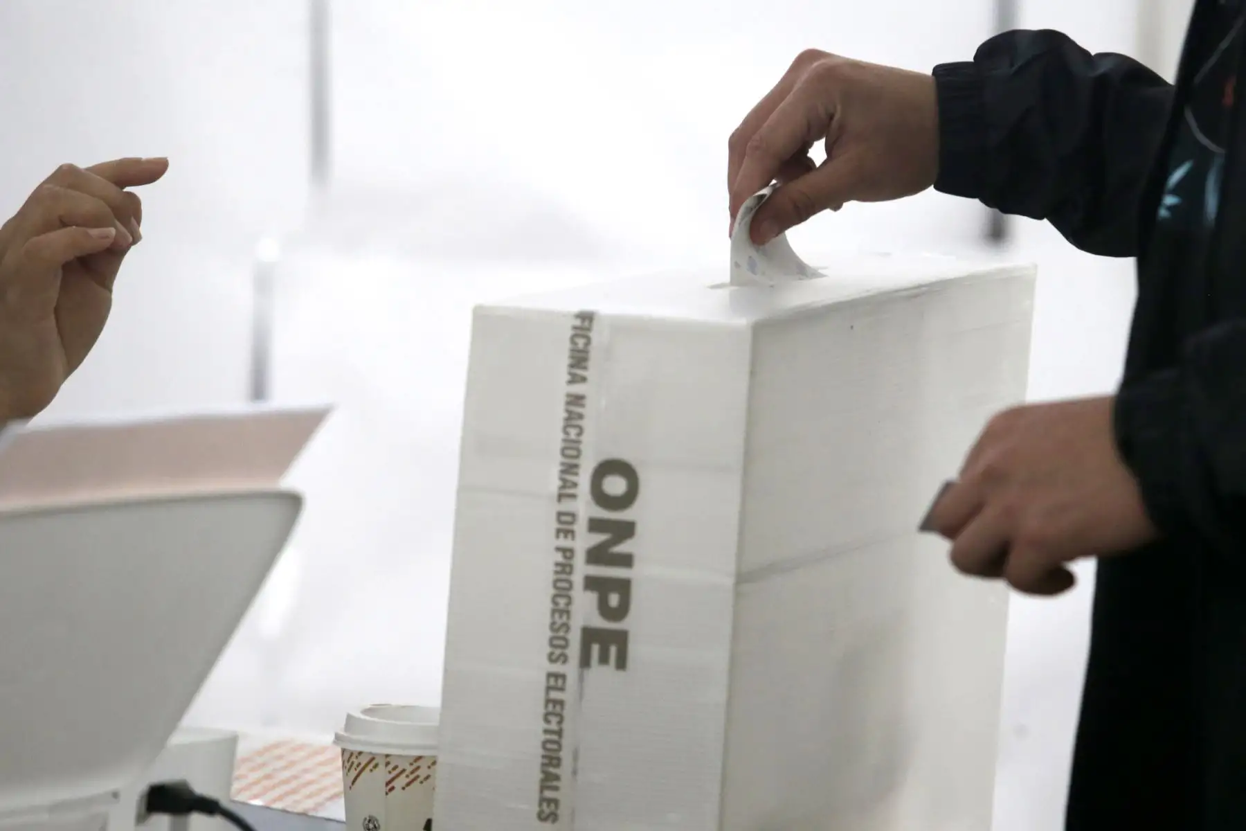 ONPE define orden de partidos en cédula para elecciones del 4 de octubre