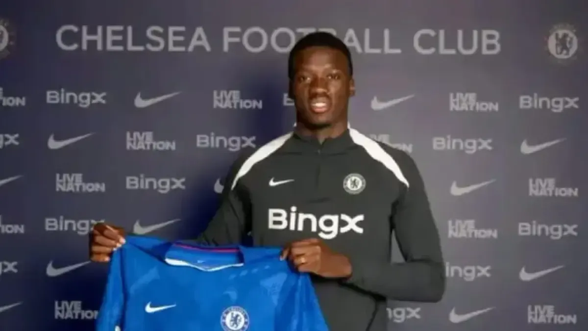 Mamadou Sarr, cedido por el Chelsea, primer fichaje de la Real Sociedad