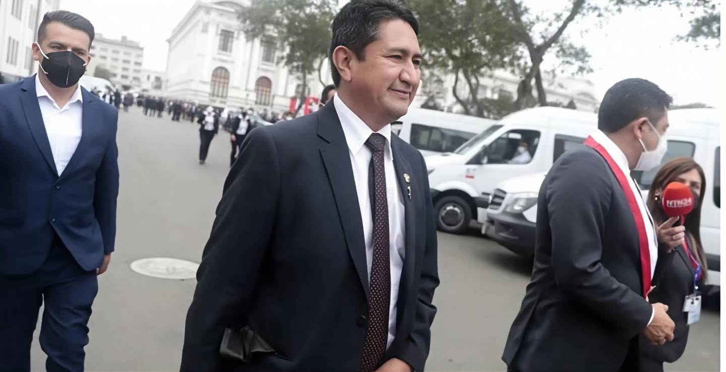 Poder Judicial levanta órdenes de captura contra Vladimir Cerrón
