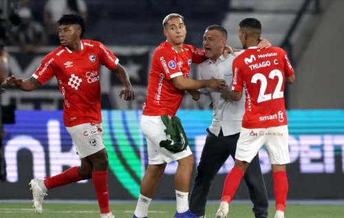 Pelea empaña clasificación de Cienciano