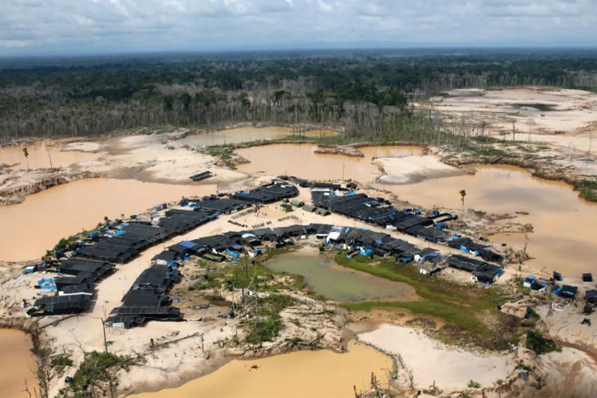 MINEM anuncia acción con Fuerzas Armadas contra minería ilegal en Puerto Inca