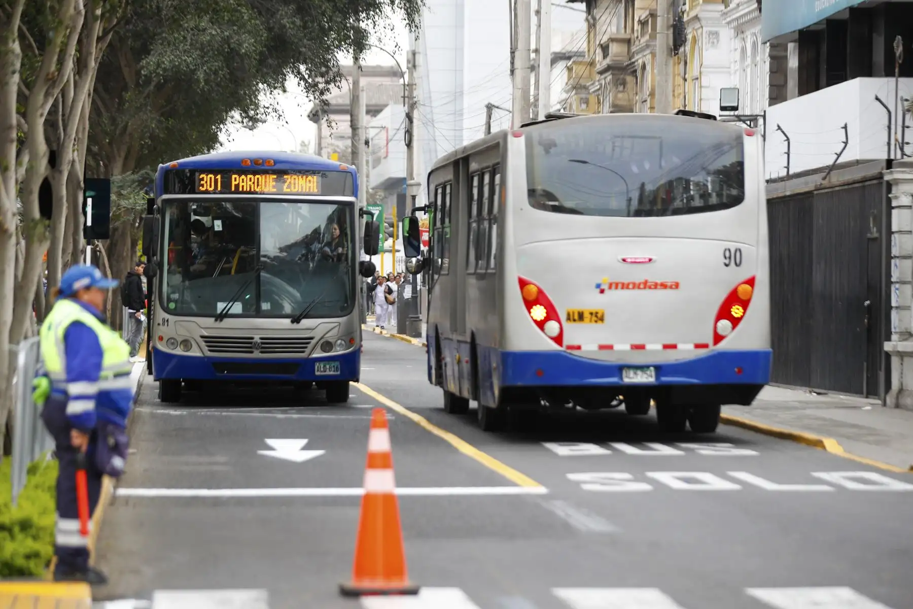 Paro de transportistas en Lima no se concreta y Puente Nuevo opera con normalidad
