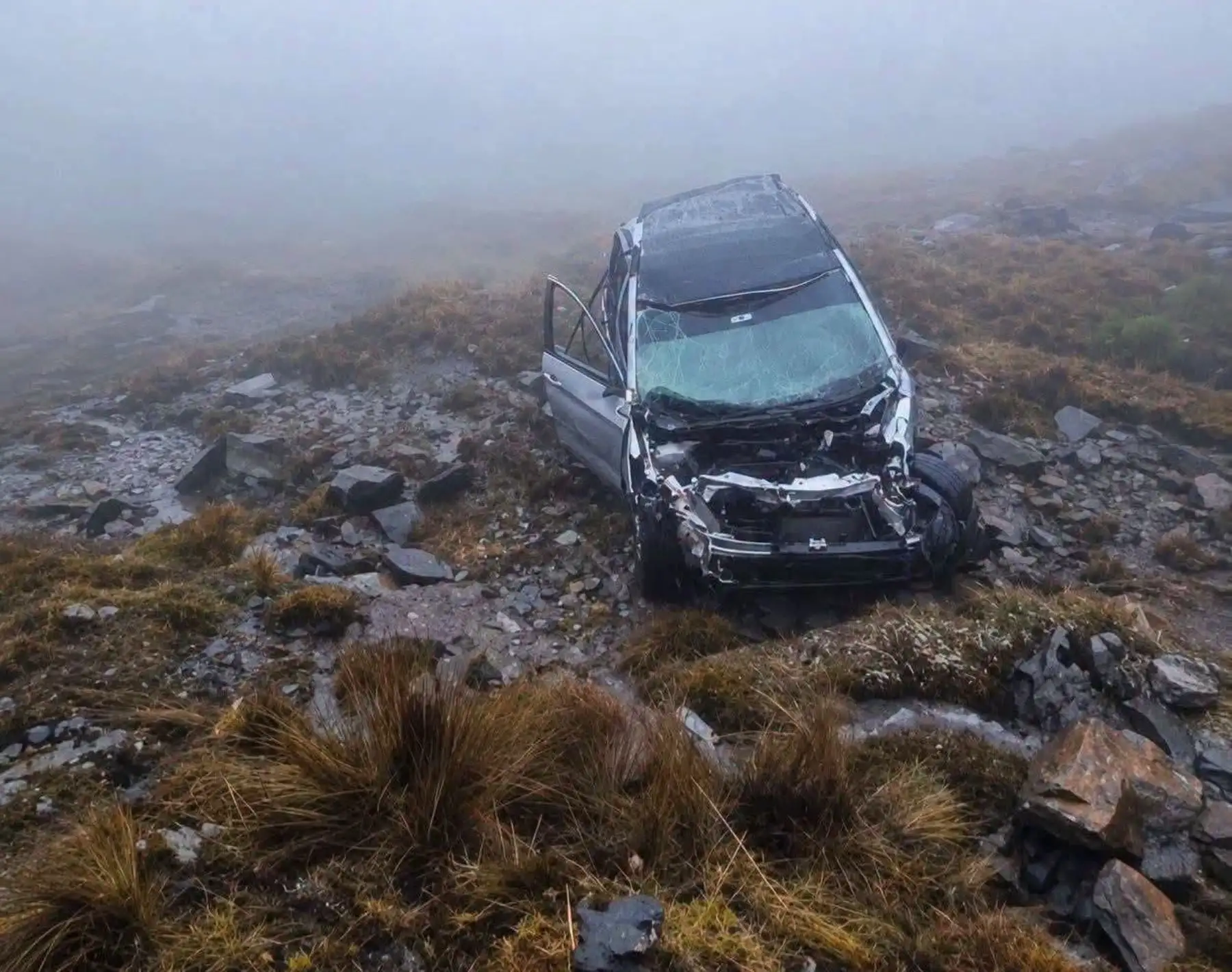 Carretera Central: camión con 32 toneladas de afrecho se despista en La Oroya y ocupantes resultan ilesos