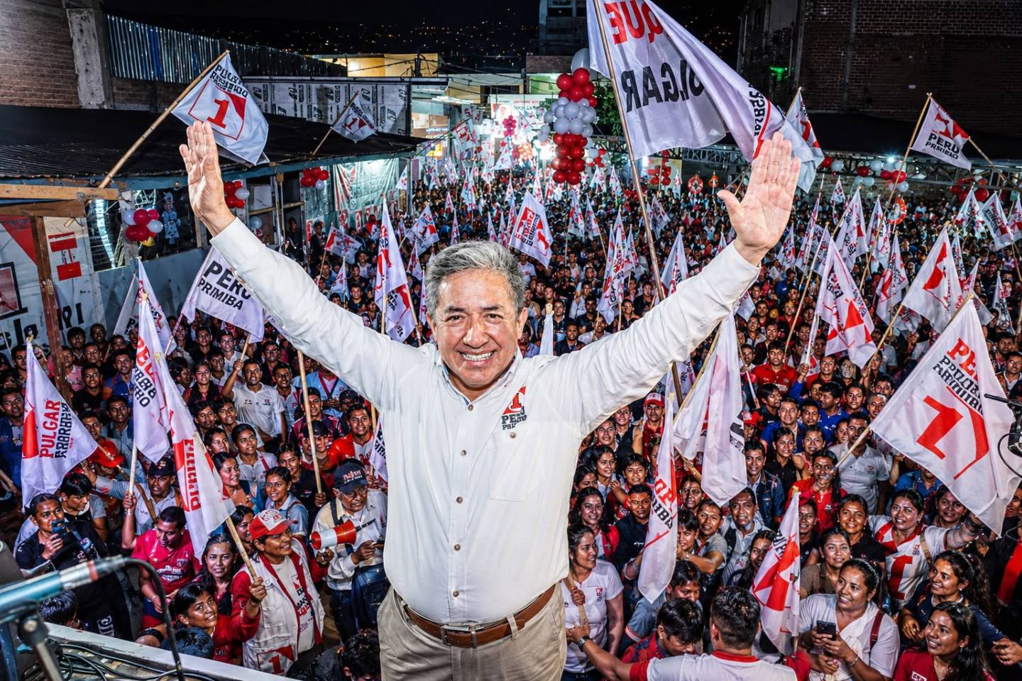 Enrique Pulgar encabeza acto político en Huánuco y plantea crear un “Banco del Pueblo”