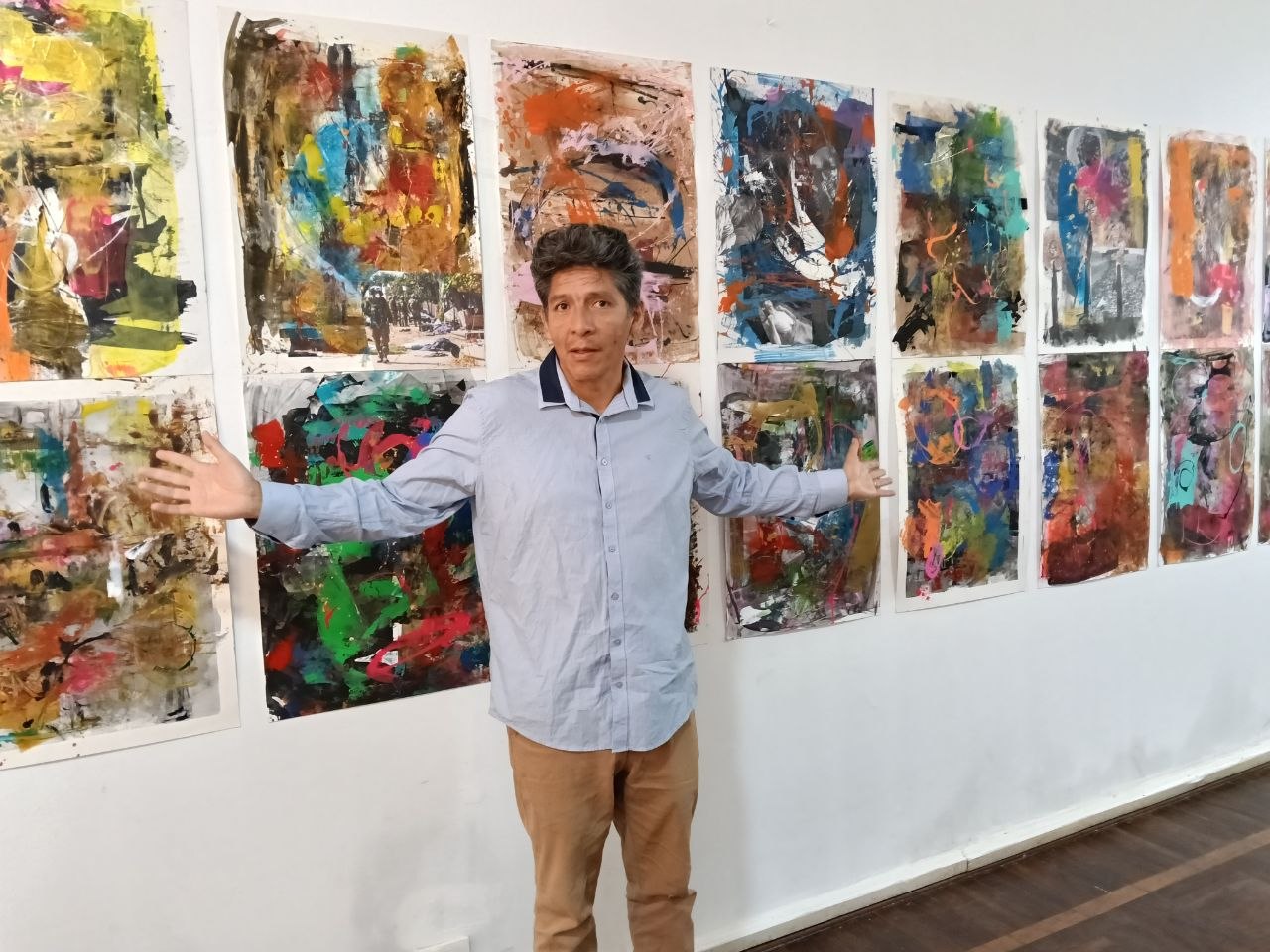 Muestra abstracta convierte el 7 de octubre en memoria y abre una reflexión desde Huánuco