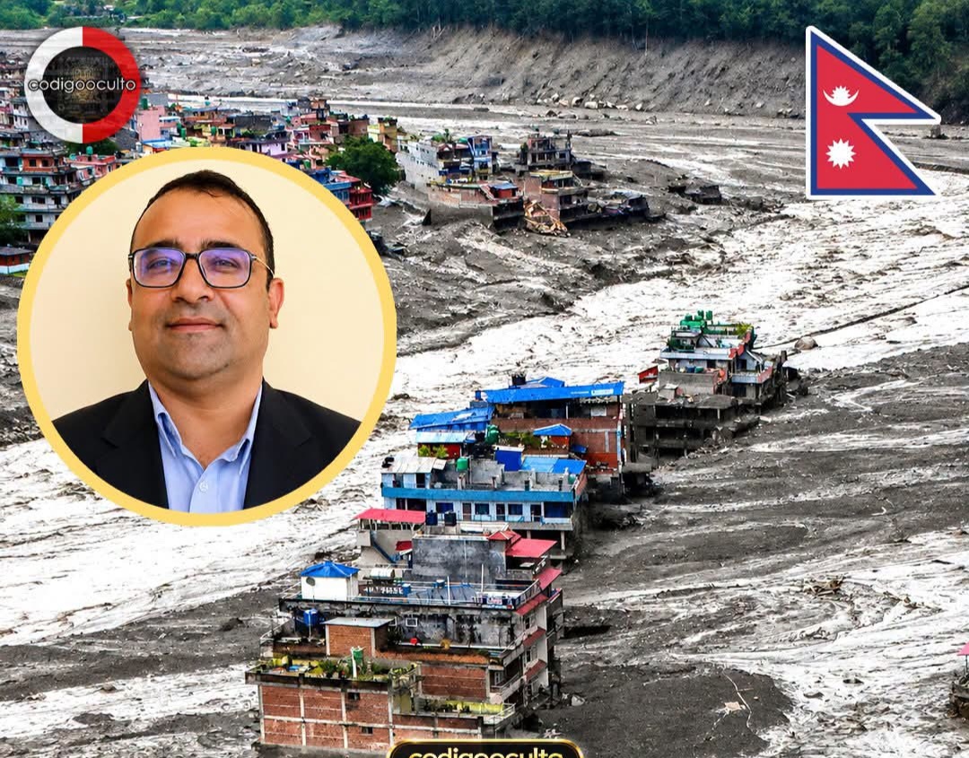 Director evacúa a 900 estudiantes antes de que inundación destruya escuela en Nepal