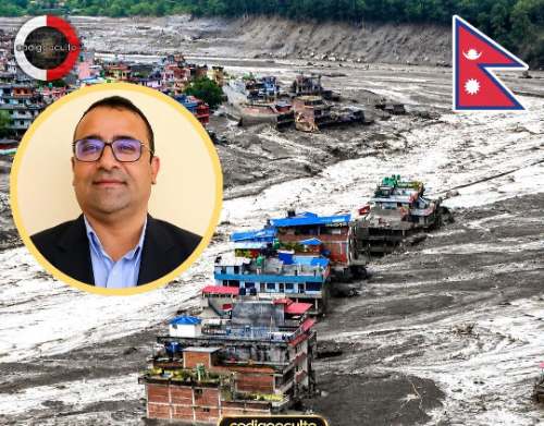 Director evacúa a 900 estudiantes antes de que inundación destruya escuela en Nepal