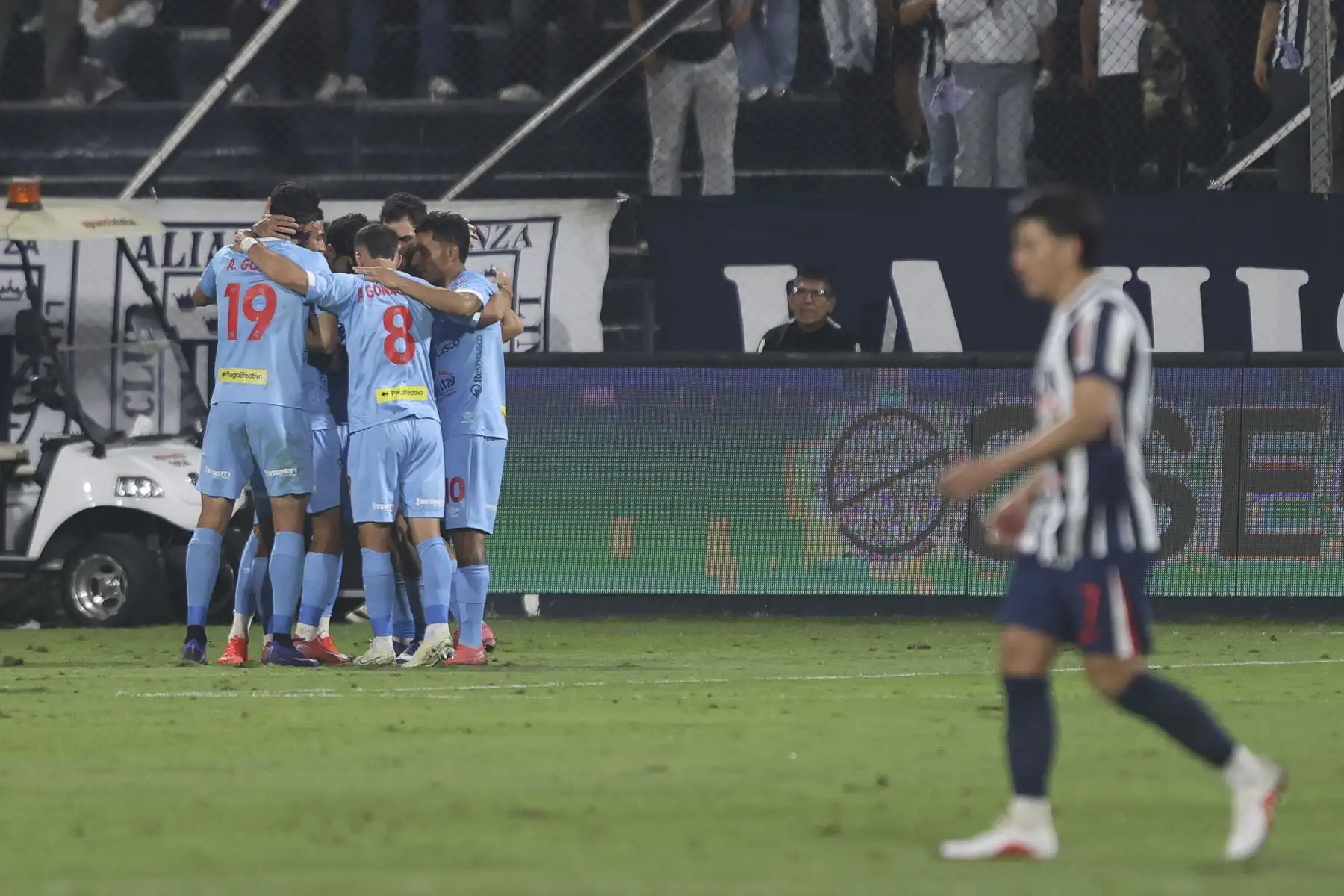 Deportivo Garcilaso vence 1-0 a Alianza Lima en Matute y es líder del Clausura