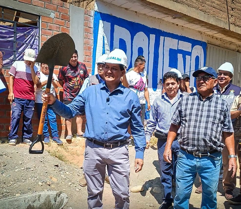 Amarilis inicia cambio de más de 200 metros de redes por cerca de S/1 millón