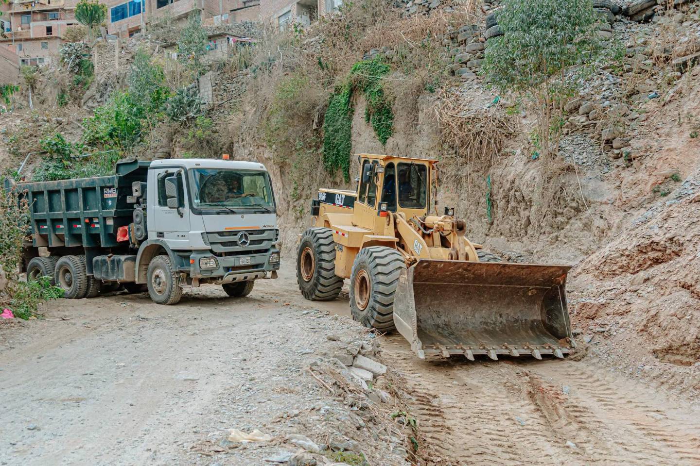 Municipalidad inicia descolmatación de tres kilómetros de la quebrada Las Moras