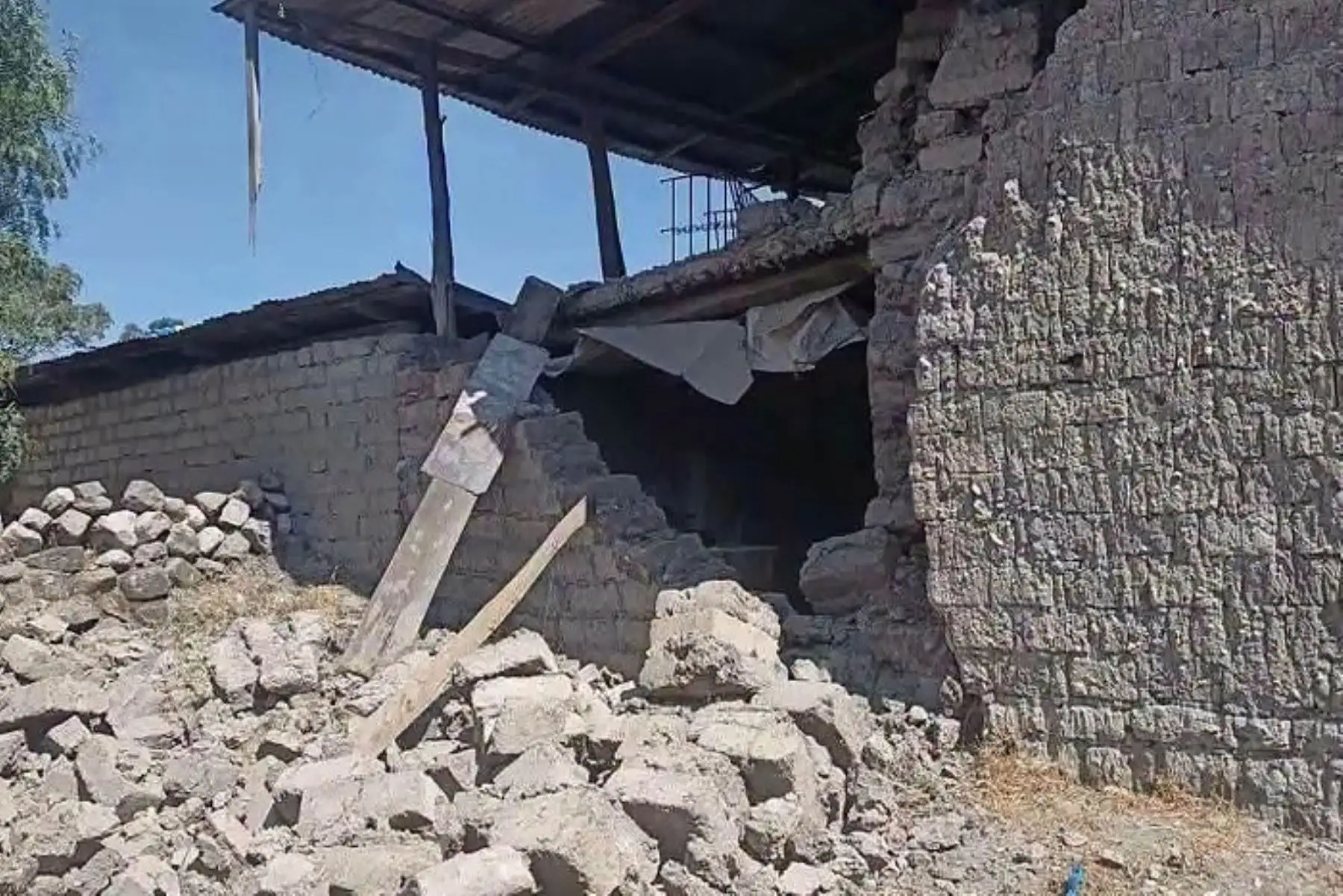 Perú declara emergencia en cinco distritos de Ayacucho por terremoto de magnitud 7,2