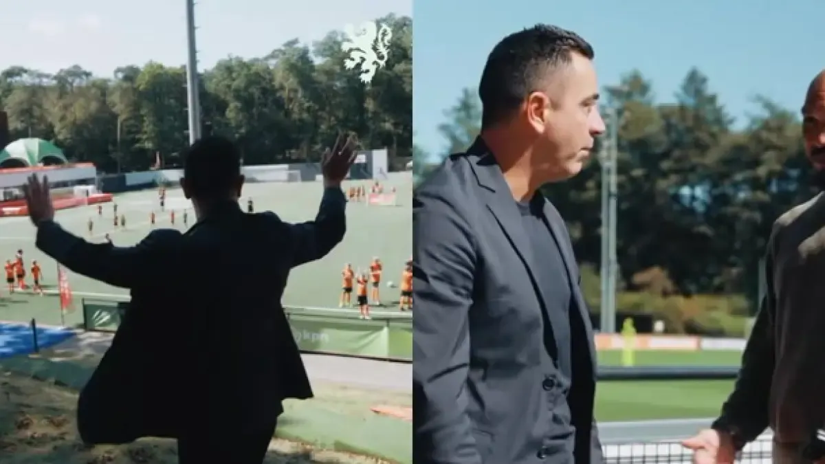 Xavi inicia su era en Países Bajos con reencuentro con Nigel de Jong