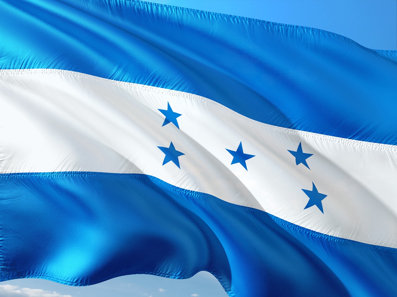 Honduras: expresidente Hernández enfrentará acusaciones de lavado y fraude en tribunal ordinario
