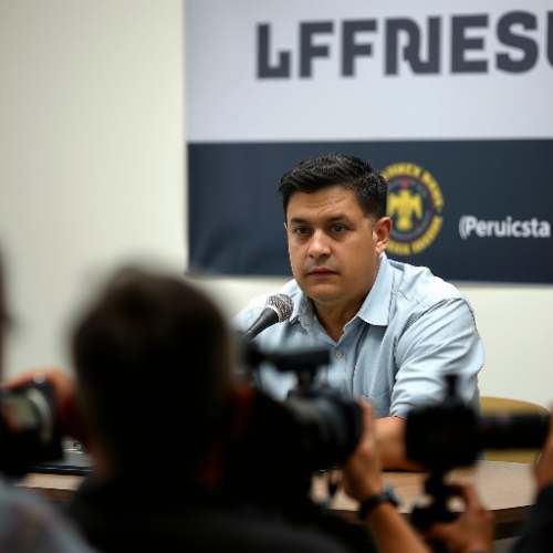 Christian Cueva asegura que foto con Rosángela Espinoza fue creada con IA