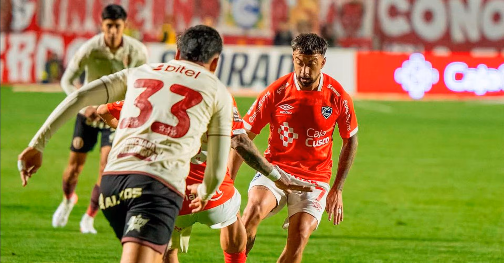 Cristian Souza reveló que Alianza Lima y Universitario lo buscaron antes de llegar a Cienciano