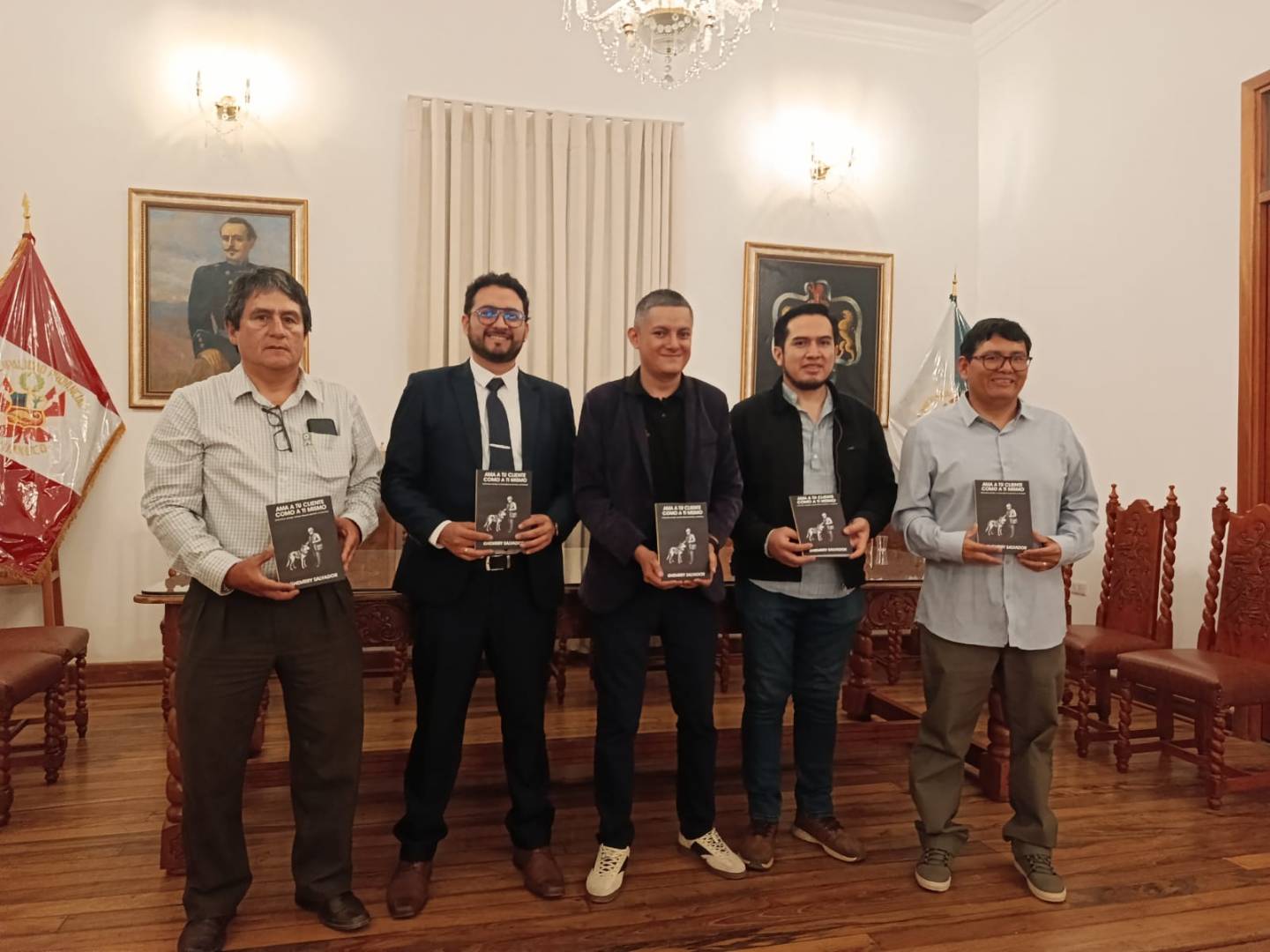 Ghemrry Salvador convierte su experiencia en ventas en un manual para emprendedores