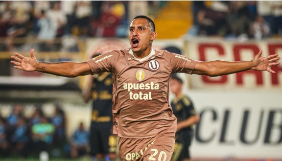 Valera seguirá en Universitario hasta 2029