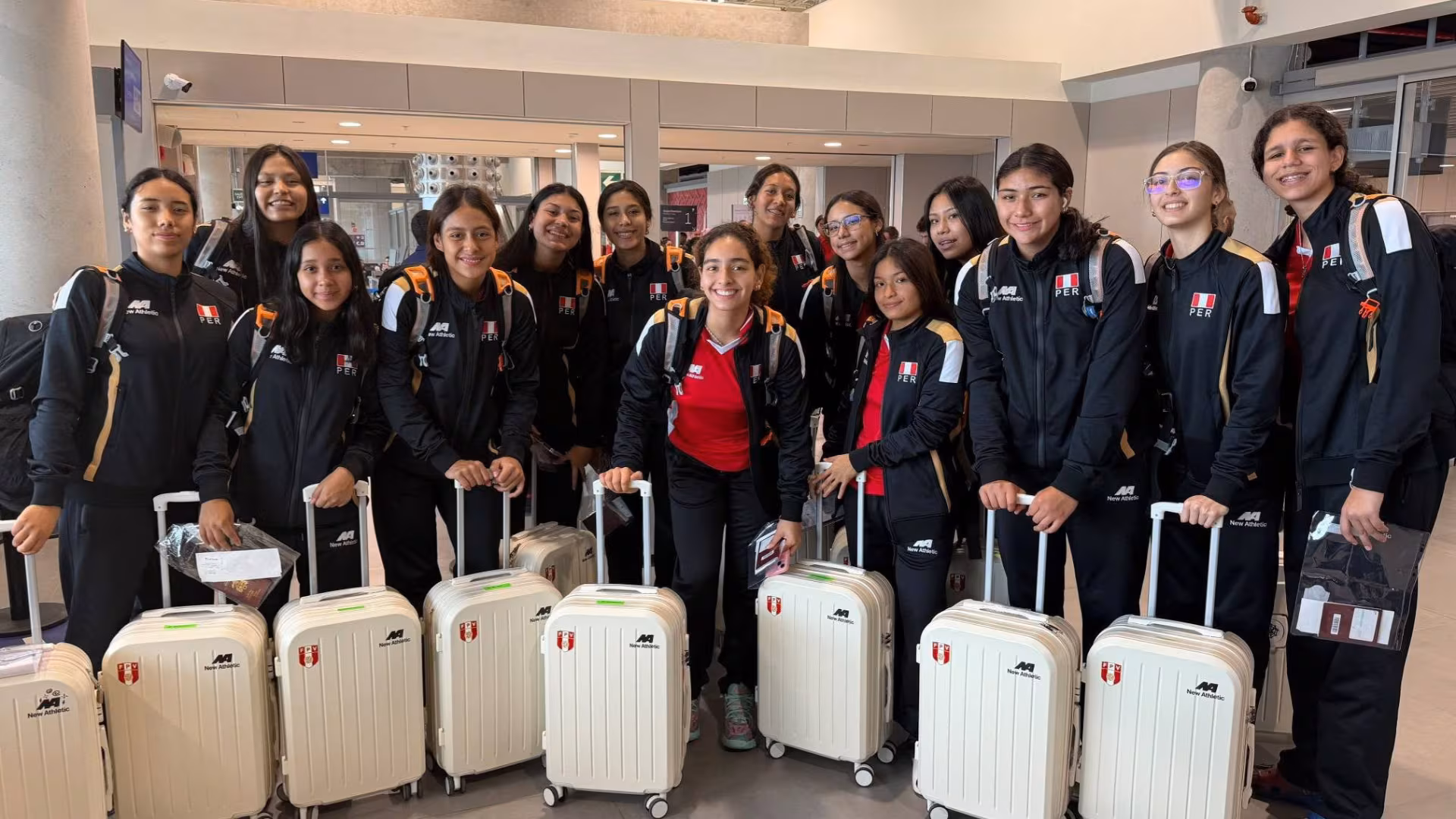 Selección peruana Sub 17 de vóley viaja a Chile para disputar el Mundial de la categoría