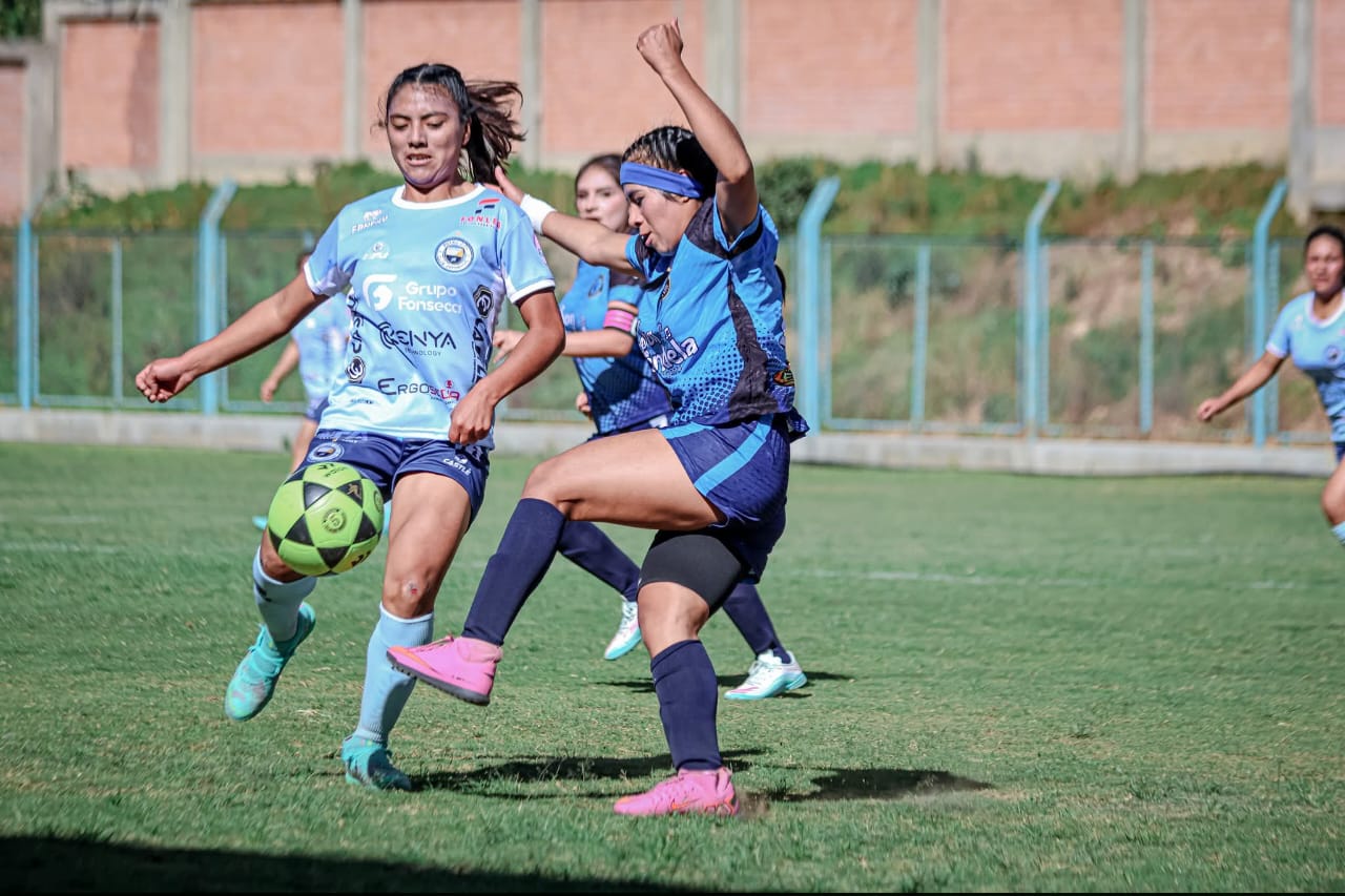 Definidas las semifinalistas del fútbol femenino