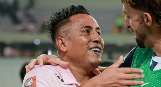 Cueva cuestiona jugar en altura