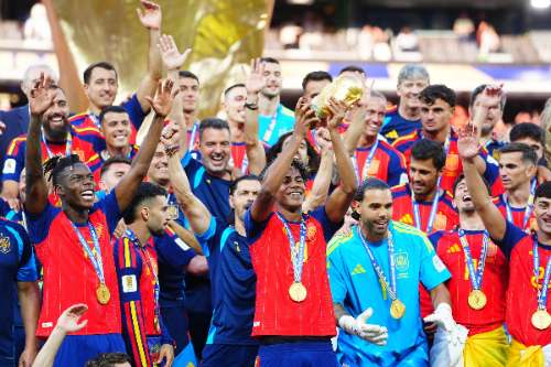 Lamine Yamal: "El Balón de Oro debe recaer en un jugador diferente, que tenga magia"