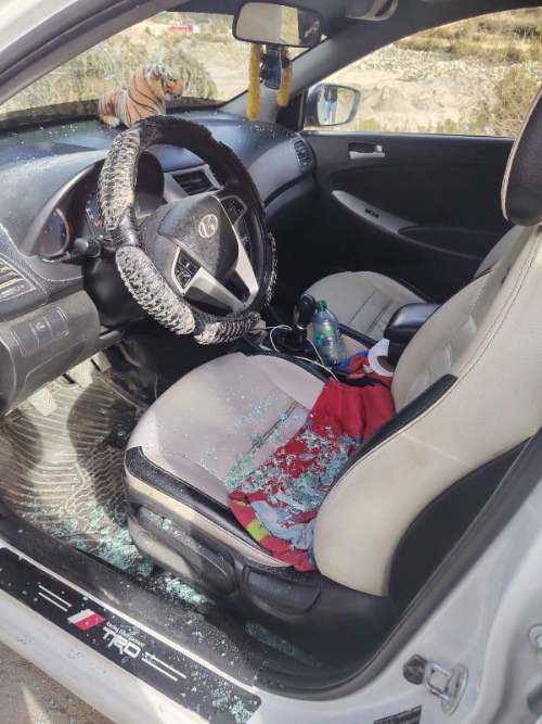 Autoridades deberán esclarecer confrontación que dejó vehículo dañado en sector de Charán