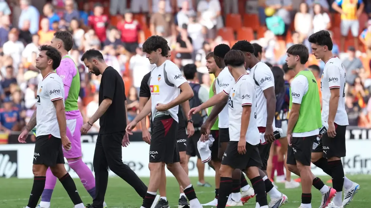 Óskarsson, expulsado en Mestalla, se pierde el duelo de la Real ante el Deportivo