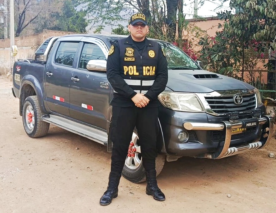 Hallan camioneta Toyota Hilux con requisitoria por hurto agravado durante operativo policial