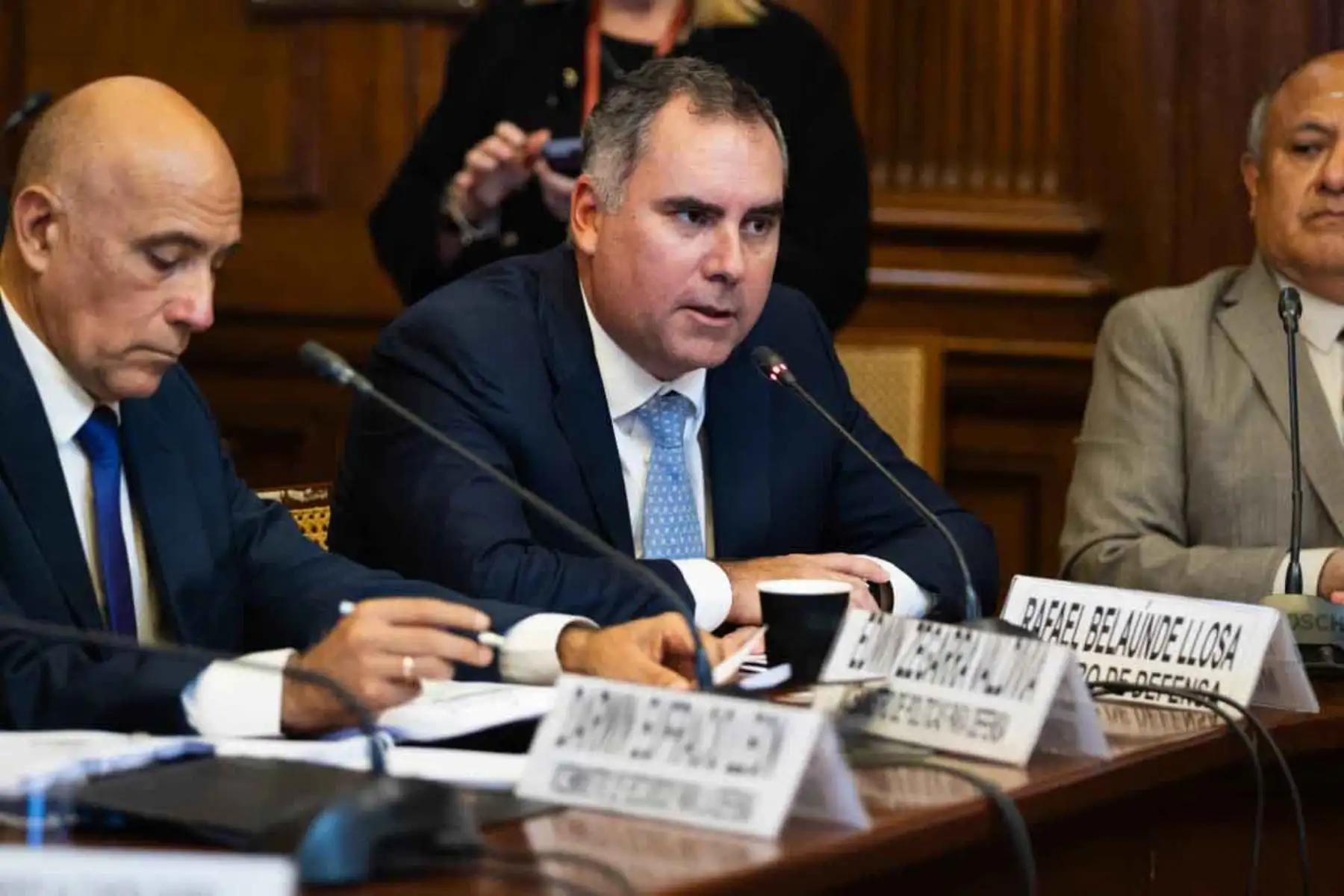 Ministro de Defensa reporta avances contra narcotráfico y crimen organizado