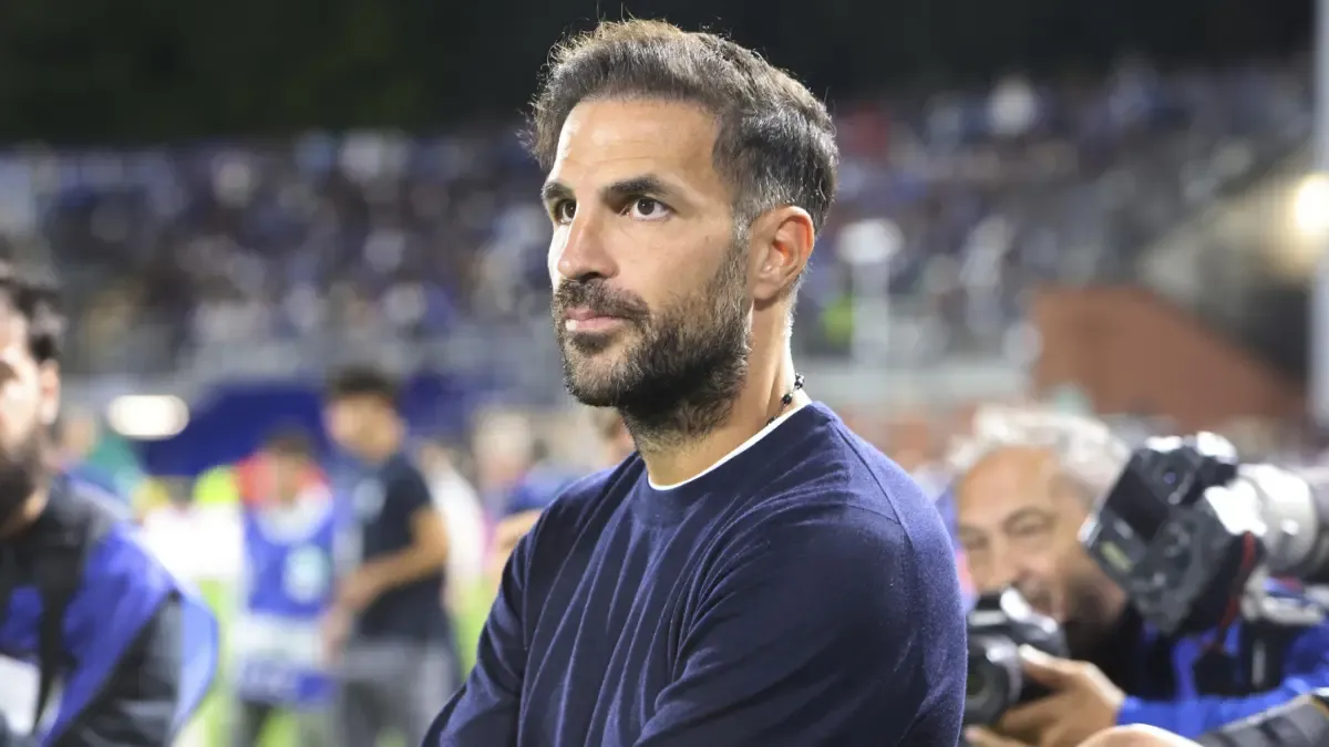 Cesc Fàbregas tiene cláusula de salida del Como por si lo llama el Barça