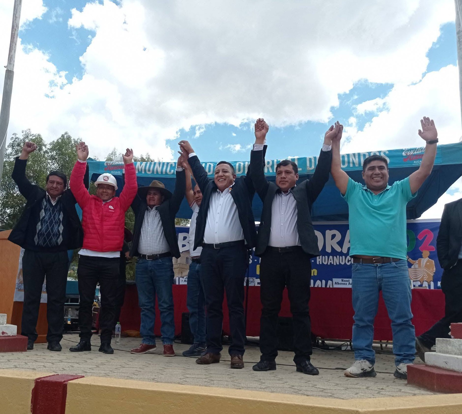 Siete candidatos participaron en debate por la alcaldía provincial de Lauricocha
