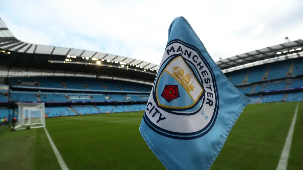 Comisión independiente declara culpable al Manchester City por infracciones financieras