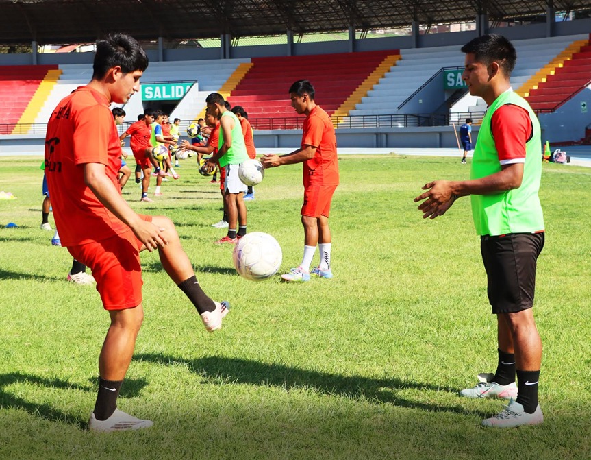 EVZA debuta ante Municipal en Pillao