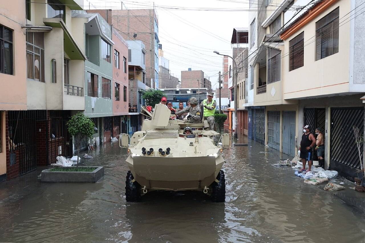 Marina investiga muerte de teniente durante operativo contra minería ilegal en Madre de Dios