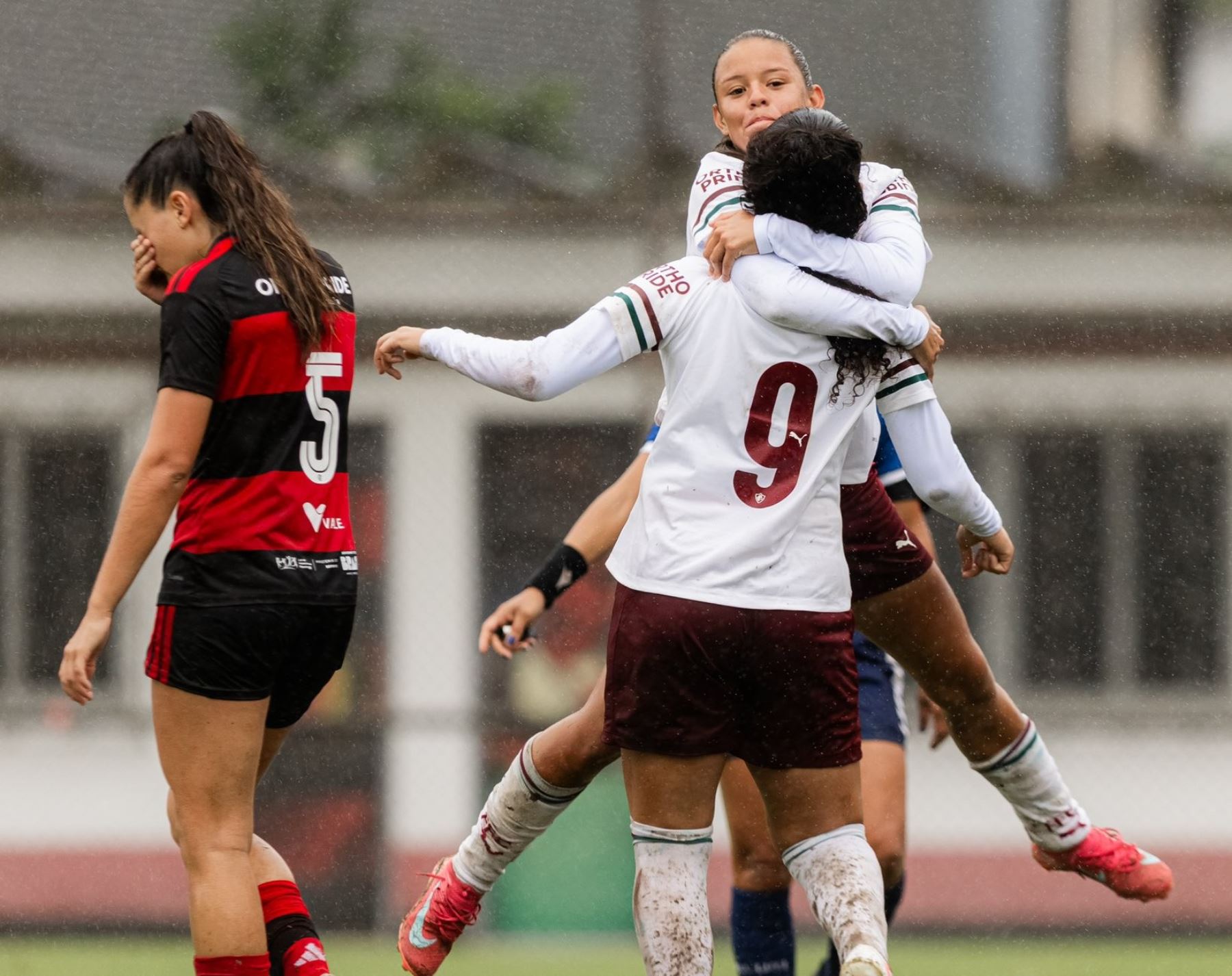 Lula sanciona ley que declara prioridad el fútbol femenino en Brasil