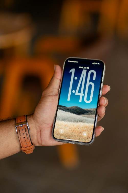 iPhone Duo: seis posturas y un cambio en la forma de usar el móvil