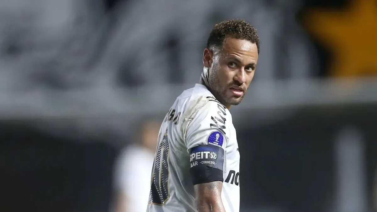 Neymar sufre lesión muscular tipo 2B y estará entre cuatro y ocho semanas de baja