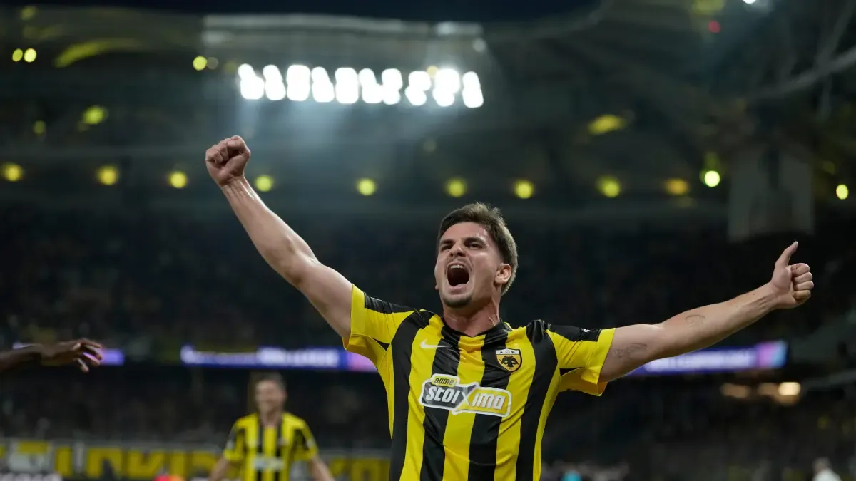 Razvan Marin firma 'a lo Juninho' el primer golazo de la Champions 2026/27