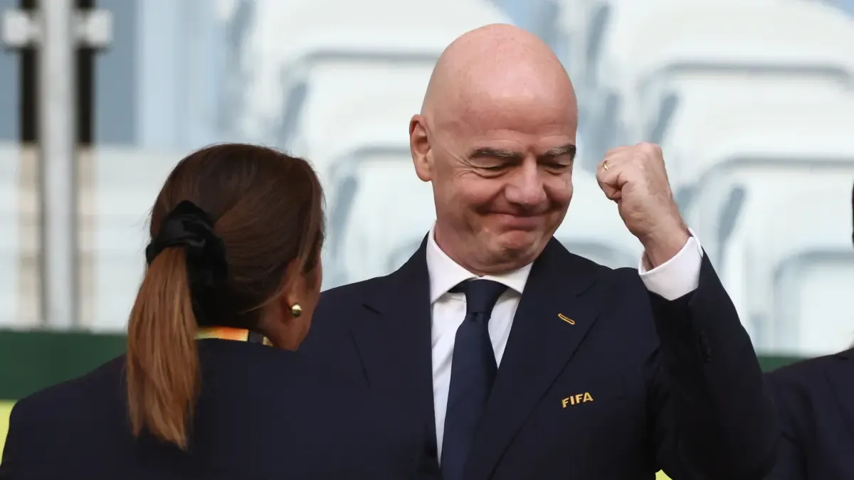 Infantino maneja respaldo para reelegirse en la FIFA, según su entorno