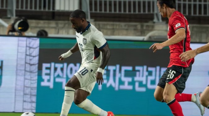 Corea golpea a Ecuador por 3-0