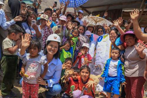 Keiko Fujimori supervisa inicio de geomallas en 10 quebradas de Huarochirí
