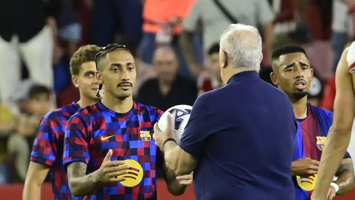 Raphinha firma 12 goles en 7 jornadas y supera el mejor arranque de Messi