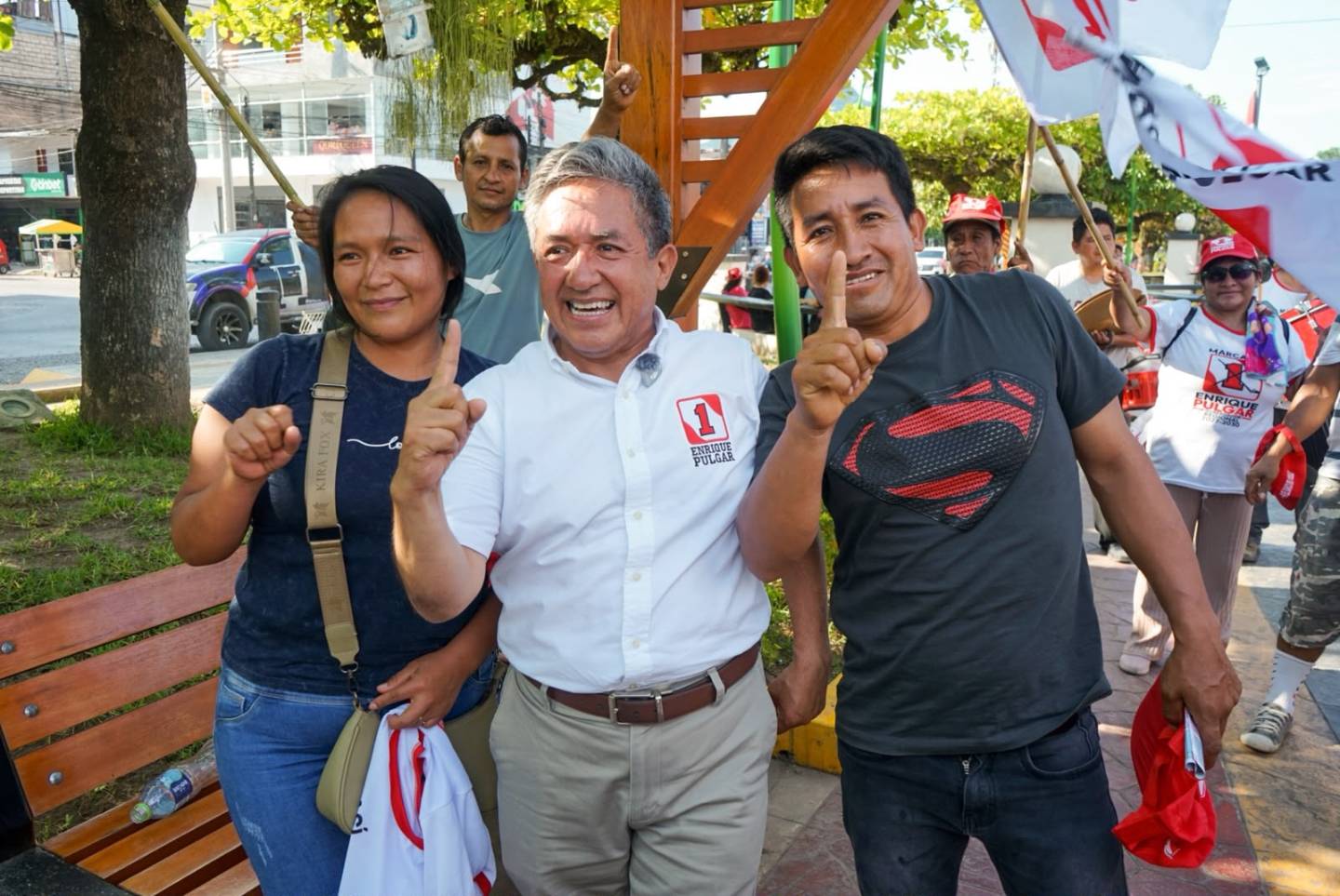 Enrique Pulgar promete impulsar vías agroproductivas durante visita a Cayumba