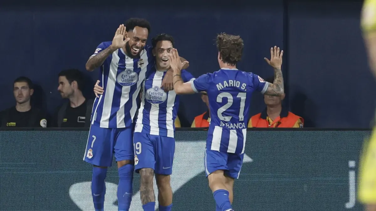 Aubameyang sentencia al Villarreal y el Deportivo sigue invicto en LaLiga