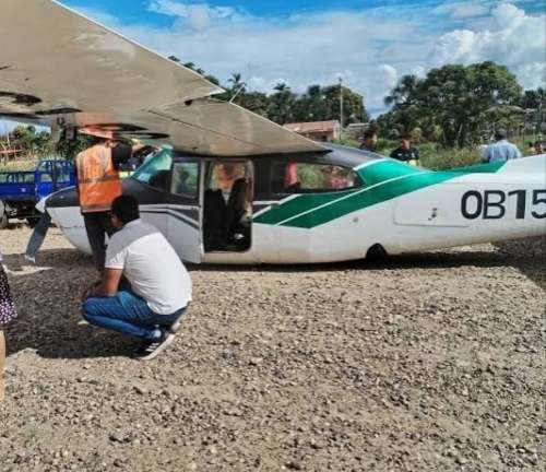 Aeronave se despista durante aterrizaje y sus cuatro ocupantes resultan ilesos